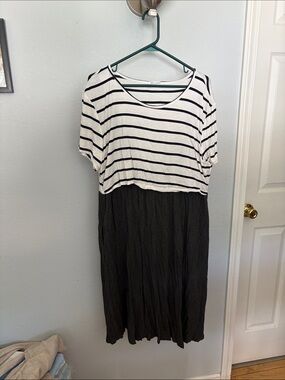Striped Black & White Two-Tone nursing Women’s Dress